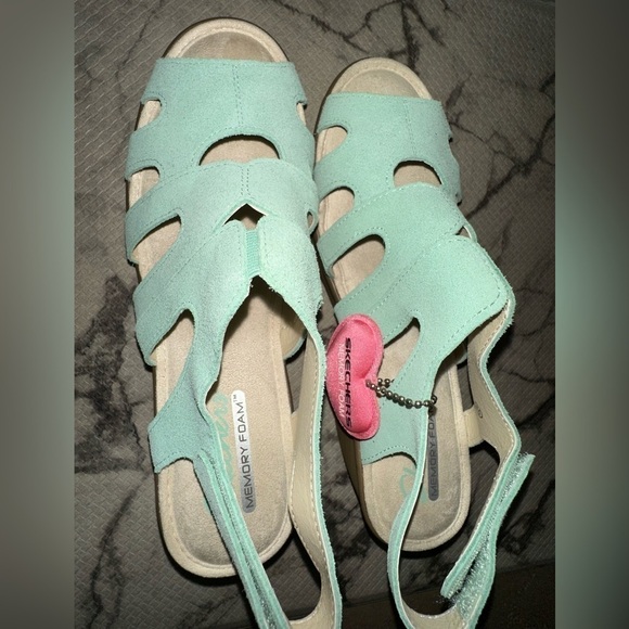 NWOT Skechers memory foam blue wedge comfort sandal 8.5 summer beach athleisure - Picture 3 of 9